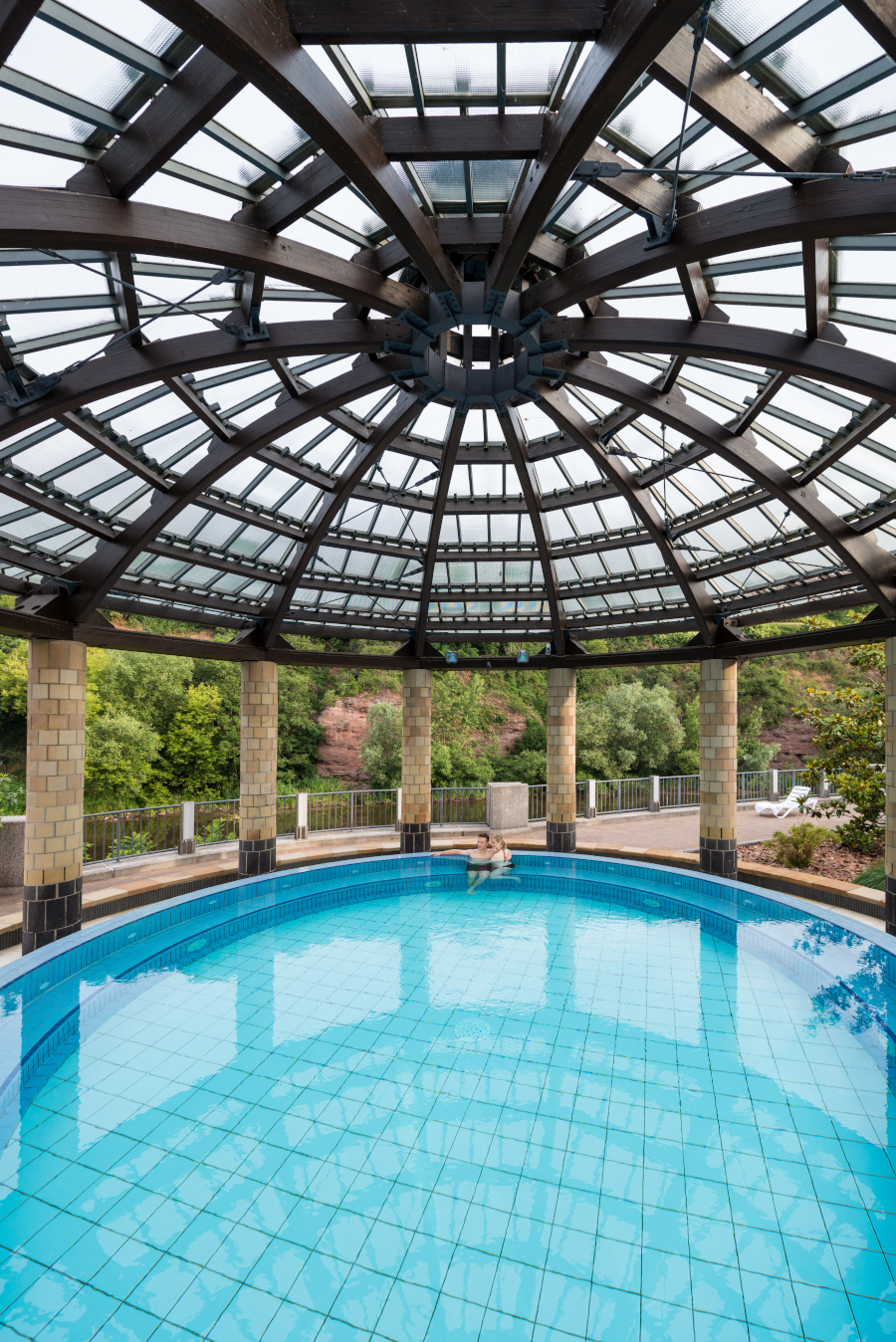 Außenbecken der crucenia thermen